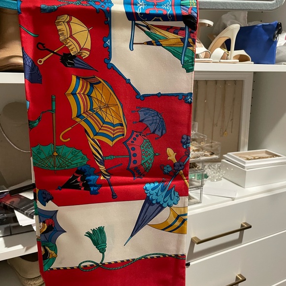 Hermes Ombrelles et parapluies Silk Scarf-Authentic - Picture 2 of 9